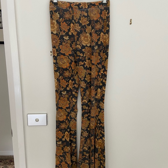 Ghanda flares - Picture 2 of 3